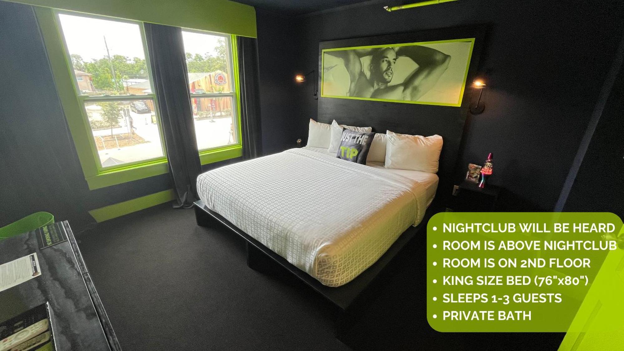 Mari Jean Hotel - All Adults Welcome เซนต์ปีเตอร์สเบิร์ก ภายนอก รูปภาพ